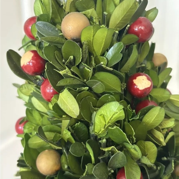 Mackenzie Childs Holiday Topiary Tree 22” Courtly Check Ribbon Berries And Pot - Picture 8 of 9